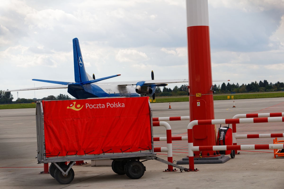 Suspension of shipments to the UK