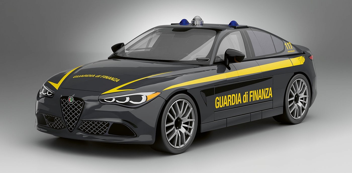 Giulia Quadrifoglio Guardia di Finanza - fot. 6