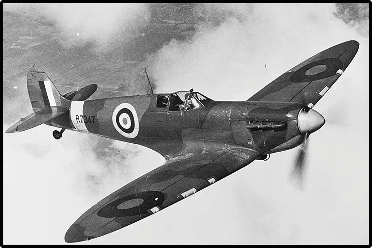 Historical photograph of the SUPERMARINE SPITFIRE Mk.II fighter aircraft